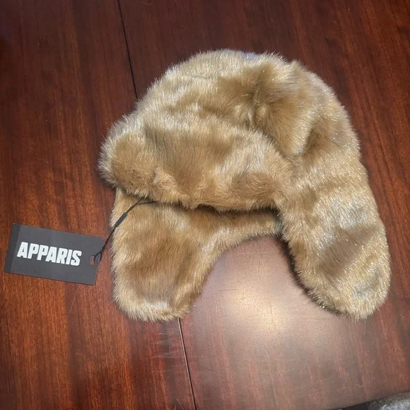 NWT Apparis Faux Fur Snowball Trapper Hat. REVOLVE. Cozy Gift Stocking Stuffer